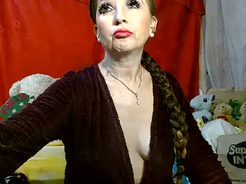 hottieperla online show from 06/19/26, 06:36
