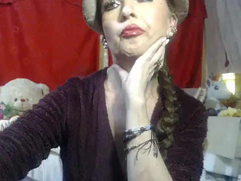 Snapshot of hottieperla chatting on 12/16/25, 07:40 hottieperla online show from 12/16/25, 07:40