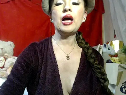 Snapshot of hottieperla chatting on 12/01/25, 07:48 hottieperla online show from 12/01/25, 07:48