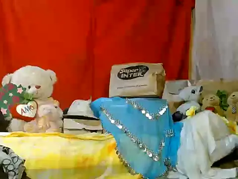 hottieperla online show from 06/11/26, 07:22