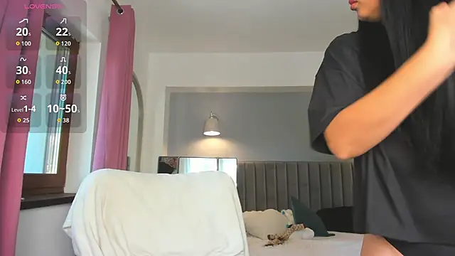 Awesome Jolie online show from 10/01/25, 08:30