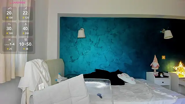 Awesome Jolie online show from 03/20/25, 09:04