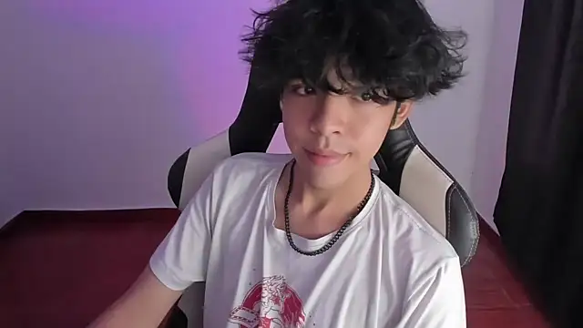 Alan26  online show from 01/18/25, 02:03