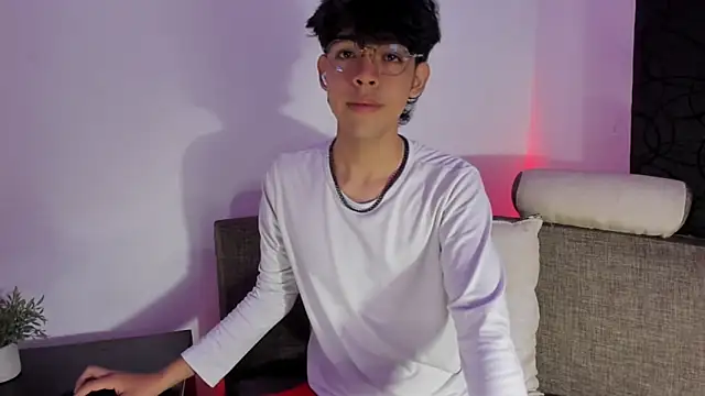 Alan26  online show from 03/11/25, 04:07