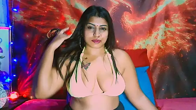 RoyalIndianCreamPuff online show from 01/05/25, 05:41