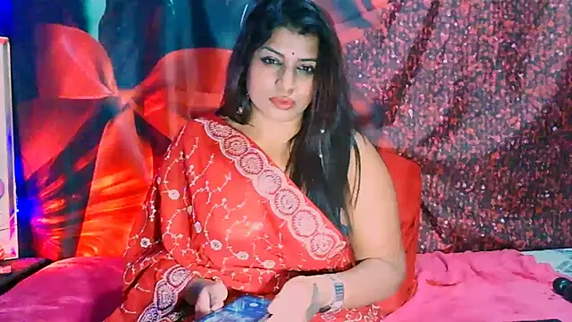 RoyalIndianCreamPuff online show from 01/17/25, 09:28