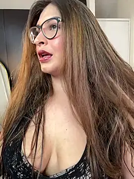 adara lennox online show from 02/09/26, 09:24