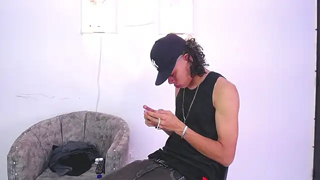 Harry jhonsson online show from 03/23/25, 04:05