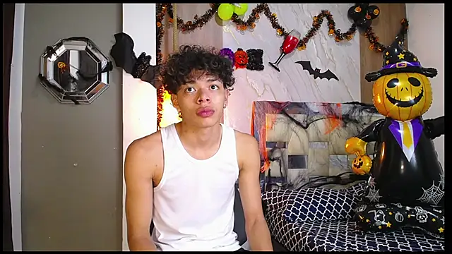 Harry jhonsson online show from 10/21/25, 02:44