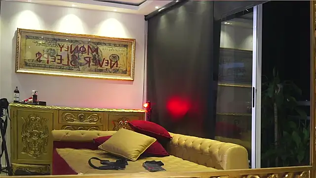 dantecoppolaa  online show from 05/31/26, 01:55