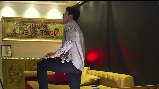 dantecoppolaa  online show from 12/20/25, 12:35