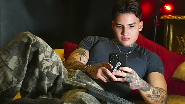 dantecoppolaa  online show from 05/26/26, 03:26