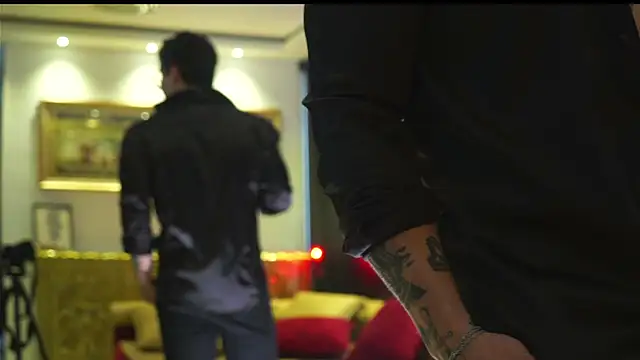 dantecoppolaa  online show from 12/15/25, 10:26