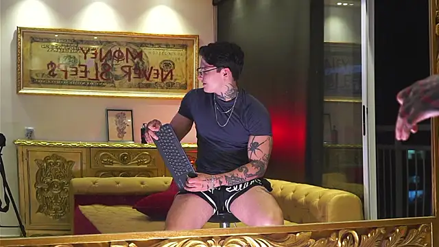 dantecoppolaa  online show from 02/19/26, 01:13