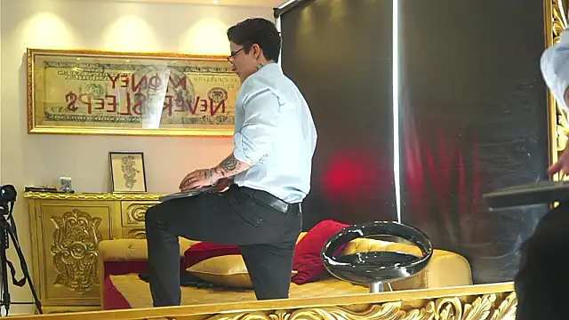 dantecoppolaa  online show from 02/08/26, 07:55