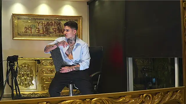 dantecoppolaa  online show from 07/12/26, 11:38