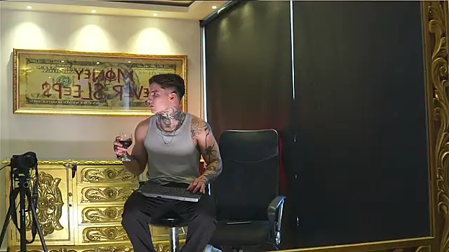 dantecoppolaa  online show from 07/22/26, 10:01