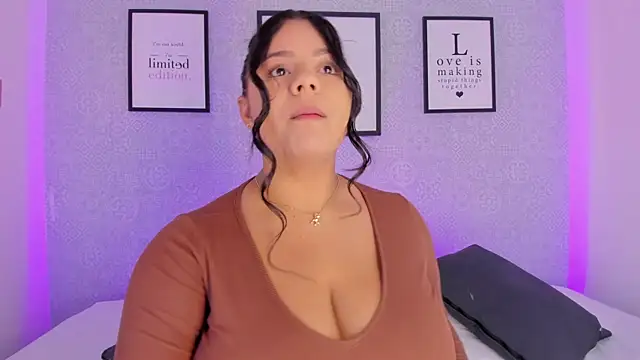 Natasha harper online show from 11/09/25, 12:53