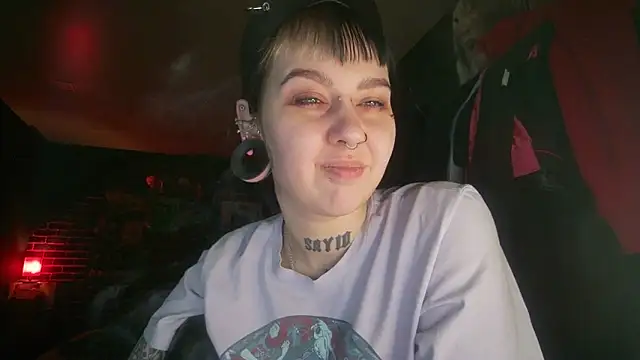 MoorderxDoll online show from 03/02/25, 11:09