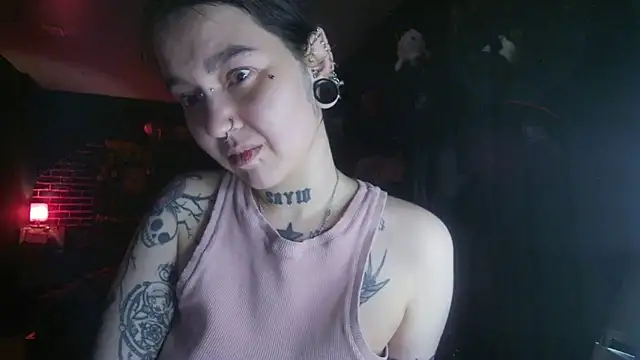 MoorderxDoll online show from 02/16/25, 11:39