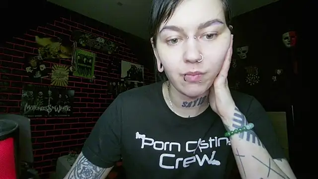 MoorderxDoll online show from 04/17/26, 08:11