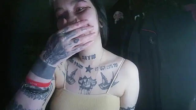 MoorderxDoll online show from 02/04/25, 09:10