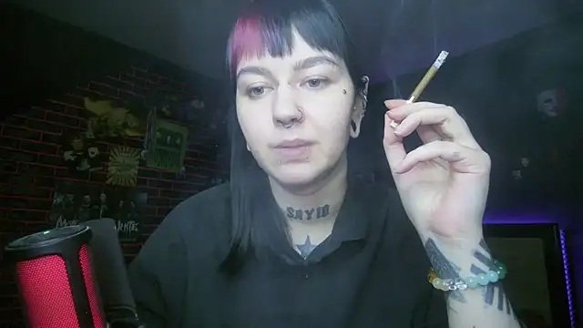 MoorderxDoll online show from 03/04/26, 11:56