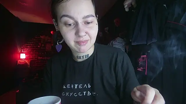 MoorderxDoll online show from 12/05/24, 09:55