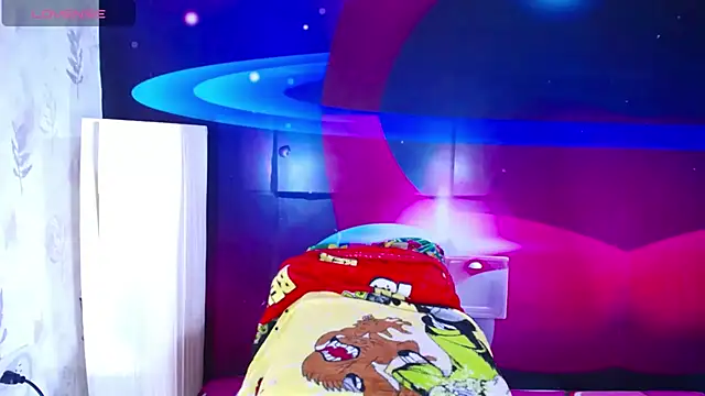 Cristalxxts online show from 10/18/25, 09:17