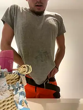 Sunsyyyy online show from 10/31/25, 05:20