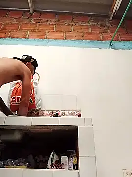 mailo bronw online show from 04/14/26, 02:11