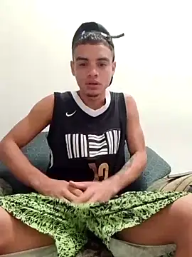 mailo bronw online show from 04/28/26, 02:32