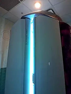 Snapshot of John19893 chatting on 03/12/25, 12:09 John19893 online show from 03/12/25, 12:09