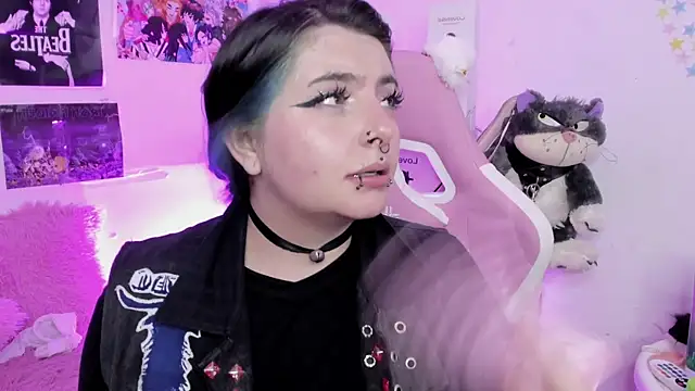 Sachi Meow online show from 12/19/25, 07:05