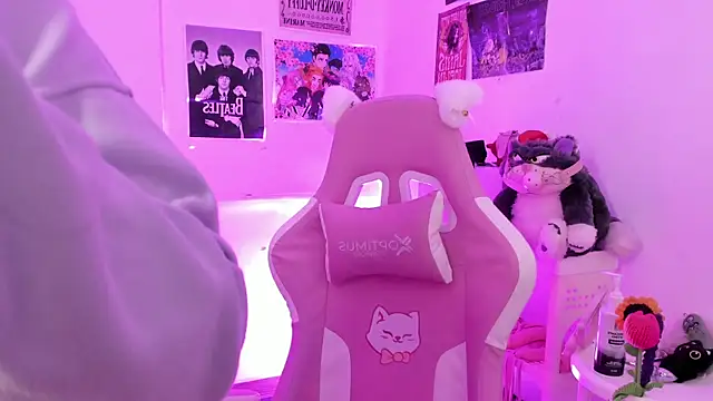 Sachi Meow online show from 11/30/25, 04:52