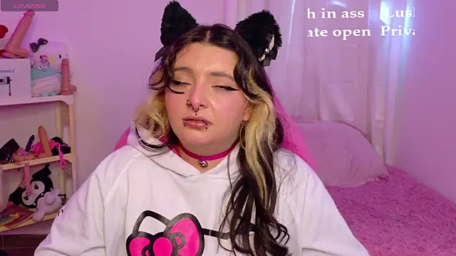 Sachi Meow online show from 05/26/26, 07:12