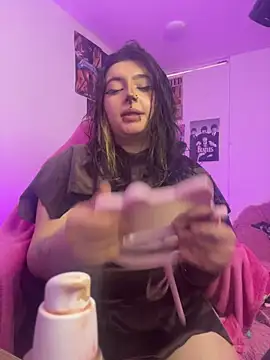 Sachi Meow online show from 10/31/25, 12:35