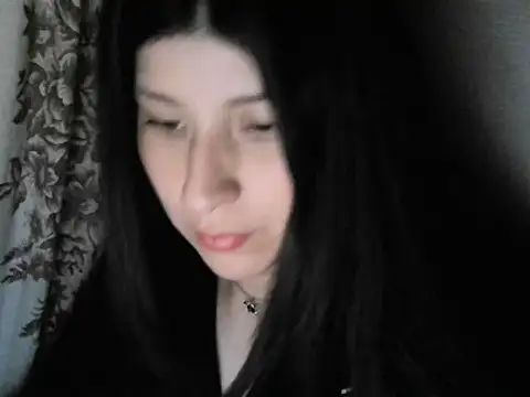 Snapshot of has_Zky chatting on 11/03/25, 06:18 has Zky online show from 11/03/25, 06:18