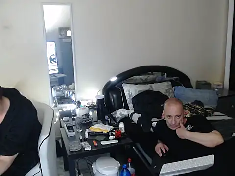 Terizizz online show from 04/10/26, 09:11