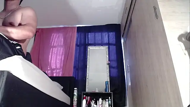 Tommhot online show from 09/10/25, 08:19