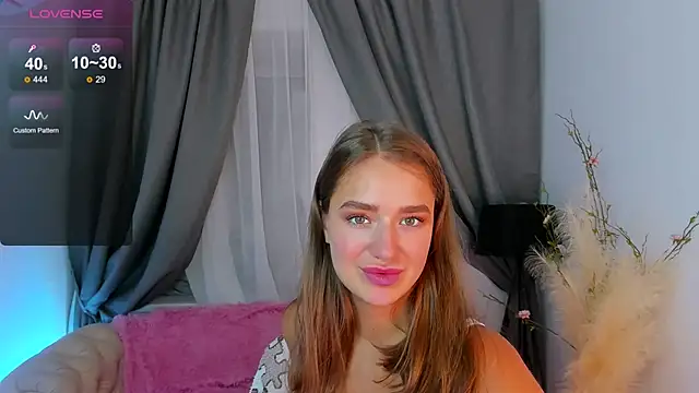 Snapshot of LovelyJessie chatting on 03/21/25, 02:40 LovelyJessie online show from 03/21/25, 02:40