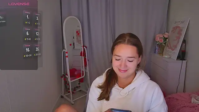 Snapshot of LovelyJessie chatting on 02/21/26, 01:46 LovelyJessie online show from 02/21/26, 01:46