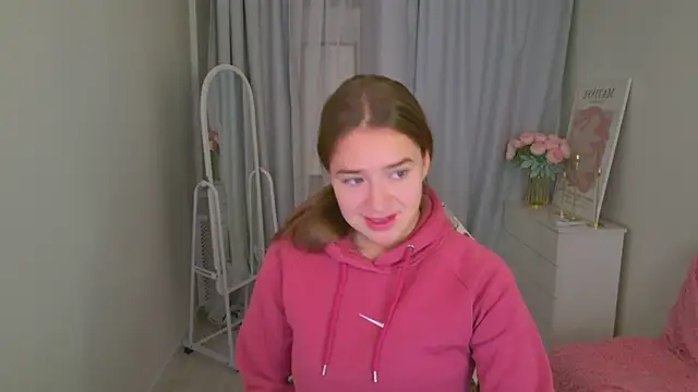 LovelyJessie online show from 11/17/25, 01:48