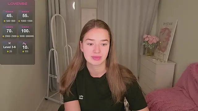 LovelyJessie online show from 11/04/25, 01:37