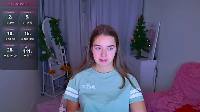 Snapshot of LovelyJessie chatting on 12/20/25, 01:47 LovelyJessie online show from 12/20/25, 01:47