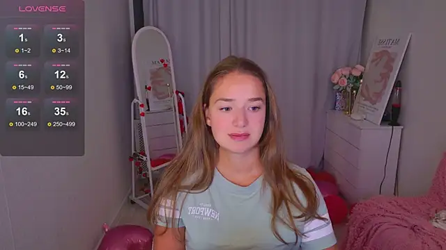 Snapshot of LovelyJessie chatting on 02/23/26, 02:06 LovelyJessie online show from 02/23/26, 02:06