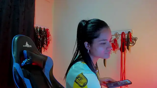 scarlet-kennedy98 online show from 10/25/25, 03:38