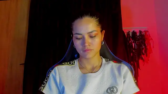 scarlet-kennedy98 online show from 11/05/25, 11:19