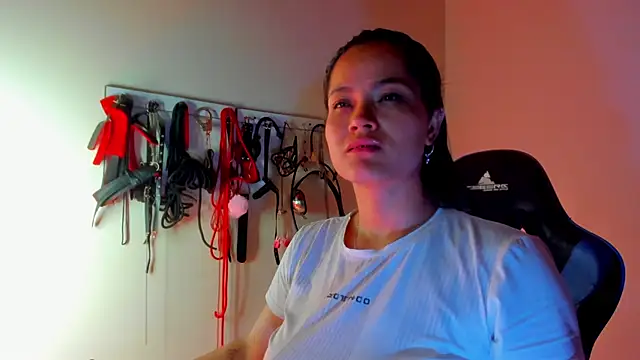 scarlet-kennedy98 online show from 04/14/26, 08:58