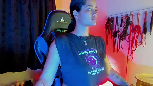 scarlet-kennedy98 online show from 12/02/25, 04:41